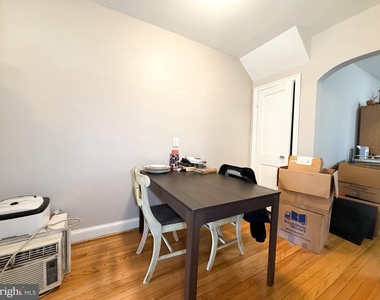 4032 7th Street Ne - Photo Thumbnail 5