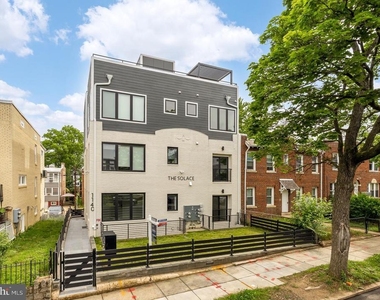 1140 Oates Street Ne - Photo Thumbnail 3