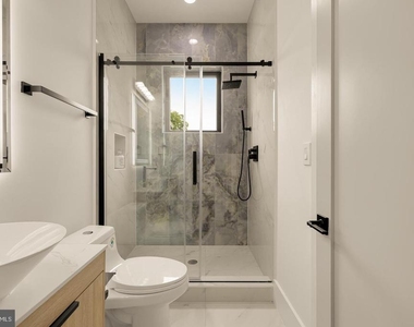 1140 Oates Street Ne - Photo Thumbnail 37