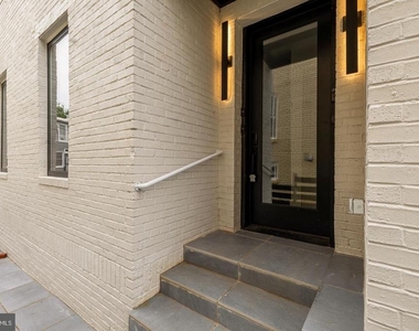 1140 Oates Street Ne - Photo Thumbnail 5