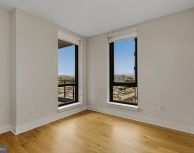 1211 Van Street Se - Photo Thumbnail 16