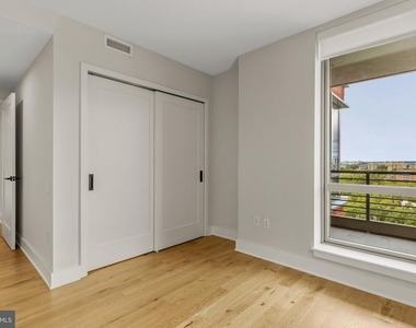 1211 Van Street Se - Photo Thumbnail 17