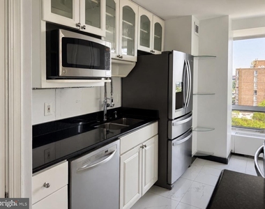 1435 4th Street Sw - Photo Thumbnail 2