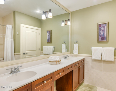 955 Registry Boulevard - Photo Thumbnail 16