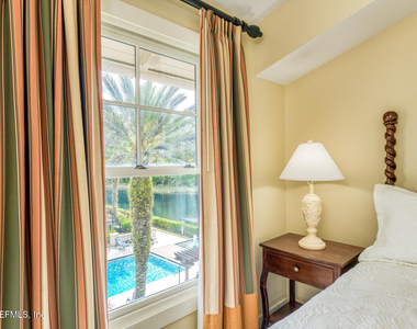 955 Registry Boulevard - Photo Thumbnail 12