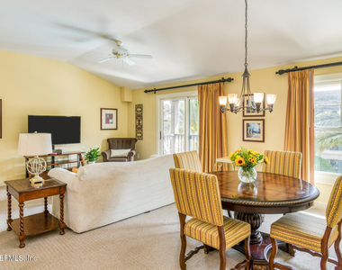 955 Registry Boulevard - Photo Thumbnail 4