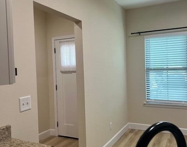 673 S Orange Street - Photo Thumbnail 10