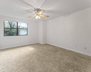 798 Main Street - Photo Thumbnail 24