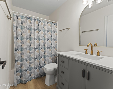 798 Main Street - Photo Thumbnail 26