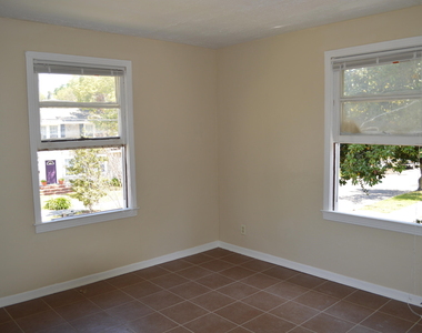 801 Acosta Street - Photo Thumbnail 9