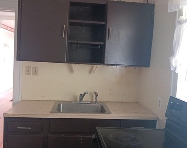 7262 Barberie Street - Photo Thumbnail 11