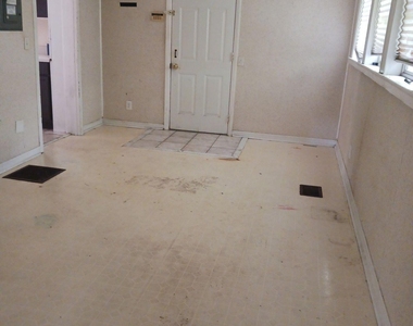 7262 Barberie Street - Photo Thumbnail 13