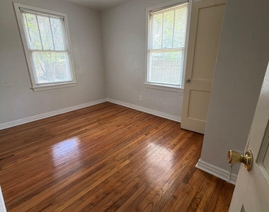 2052 W 17th Street - Photo Thumbnail 11