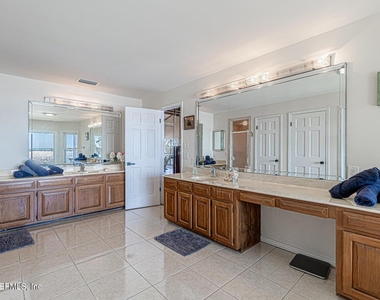2724 Scott Mill Terrace - Photo Thumbnail 46