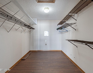 2724 Scott Mill Terrace - Photo Thumbnail 42