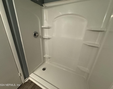 1357 Kingsley Avenue - Photo Thumbnail 15