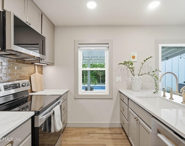 412 South Street - Photo Thumbnail 14