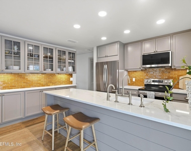 412 South Street - Photo Thumbnail 12