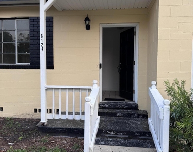 6124 Sudbury Avenue - Photo Thumbnail 1