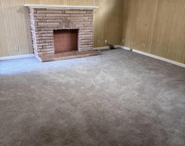 6124 Sudbury Avenue - Photo Thumbnail 5