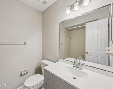 8745 Whispering Pines Drive - Photo Thumbnail 20