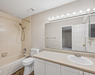 8745 Whispering Pines Drive - Photo Thumbnail 16