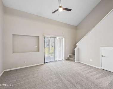 8745 Whispering Pines Drive - Photo Thumbnail 5