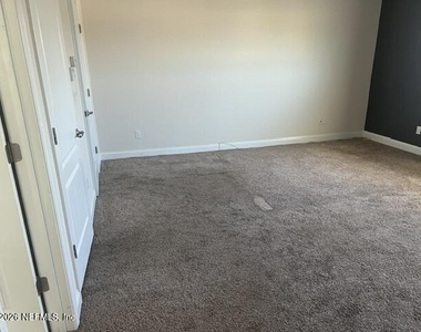 510 Meldrum Lane - Photo Thumbnail 5