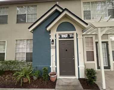 13703 Richmond Park Drive N - Photo Thumbnail 28