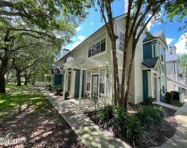 13703 Richmond Park Drive N - Photo Thumbnail 29