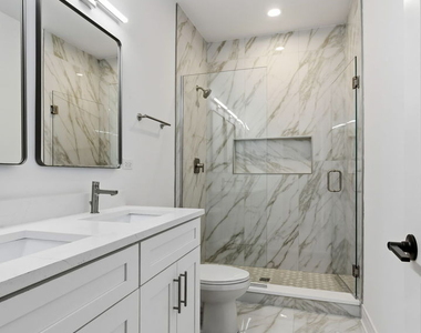 4739 S Indiana Avenue - Photo Thumbnail 9