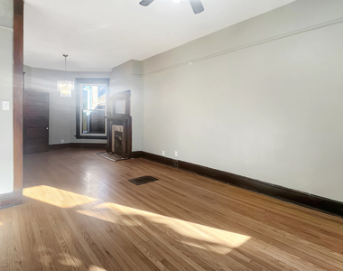 2333 S Lawndale Avenue - Photo Thumbnail 5