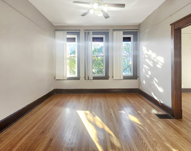 2333 S Lawndale Avenue - Photo Thumbnail 7