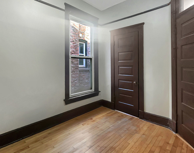 2333 S Lawndale Avenue - Photo Thumbnail 33