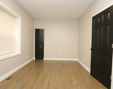 3138 N Marmora Avenue - Photo Thumbnail 12