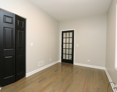 3138 N Marmora Avenue - Photo Thumbnail 10