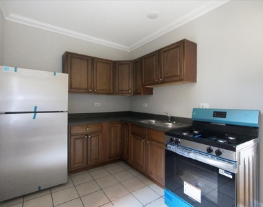 1940 E 73rd Street - Photo Thumbnail 6
