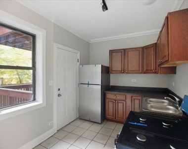 1940 E 73rd Street - Photo Thumbnail 2