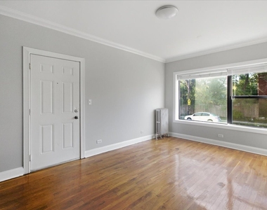 1940 E 73rd Street - Photo Thumbnail 8