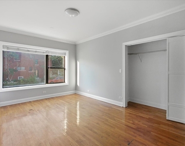 1940 E 73rd Street - Photo Thumbnail 5