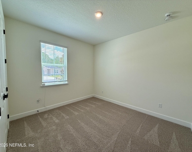 3435 Auvenshine Way - Photo Thumbnail 13