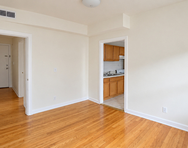 3560 W Cortland Street - Photo Thumbnail 9