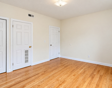 3560 W Cortland Street - Photo Thumbnail 7