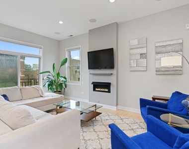 1222 N Wolcott Avenue - Photo Thumbnail 3