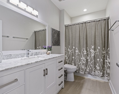 1222 N Wolcott Avenue - Photo Thumbnail 14