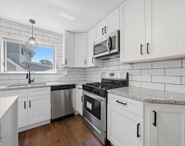 340 Dalton Avenue - Photo Thumbnail 8