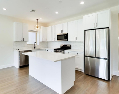 350 E 50th Street - Photo Thumbnail 11