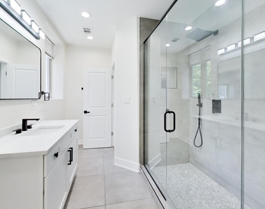 350 E 50th Street - Photo Thumbnail 16