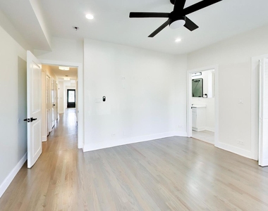 350 E 50th Street - Photo Thumbnail 14
