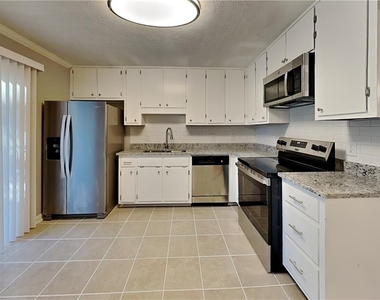 1469 Millstream Trail - Photo Thumbnail 4